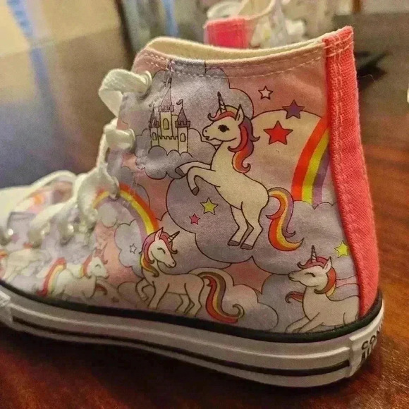 Converse Hi Top CTAS Unicorn Rainbows Pastel Girls Kids Sneakers Size 4 - Picture 5 of 9